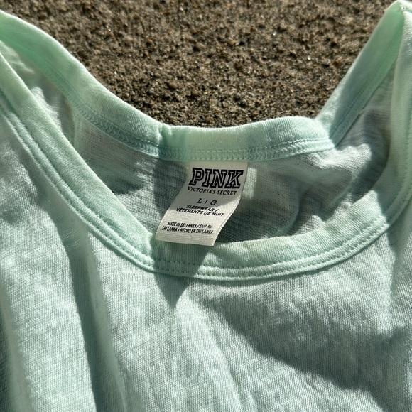 Pink by Victoria’s Secret tank top! Size large! Was worn but in good condition - Picture 2 of 5